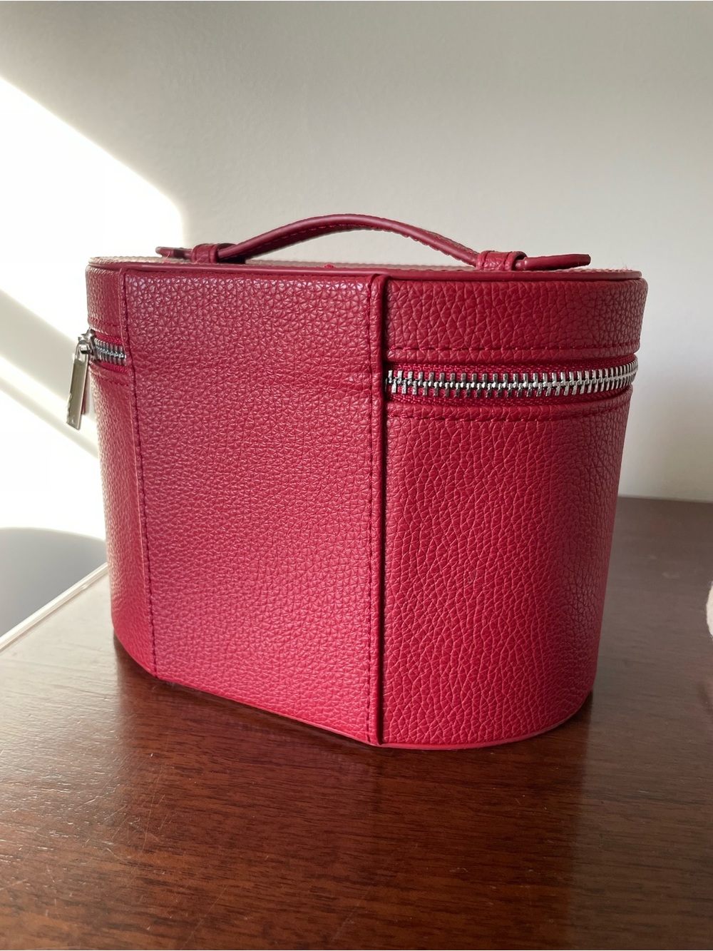 Saie Red Pebbled Leather Cosmetic Case with Top Handle - Picture 2 of 3